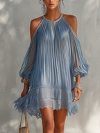 Séraphine | Vestido mini azul de hombros descubiertos con bajo de encaje