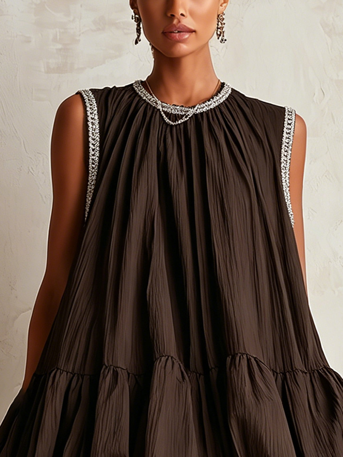Colette | Vestido mini marrón sin mangas de dobladillo abullonado