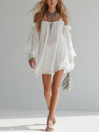 Mélusine | Vestido mini blanco fluido de estilo bohemio con hombros descubiertos