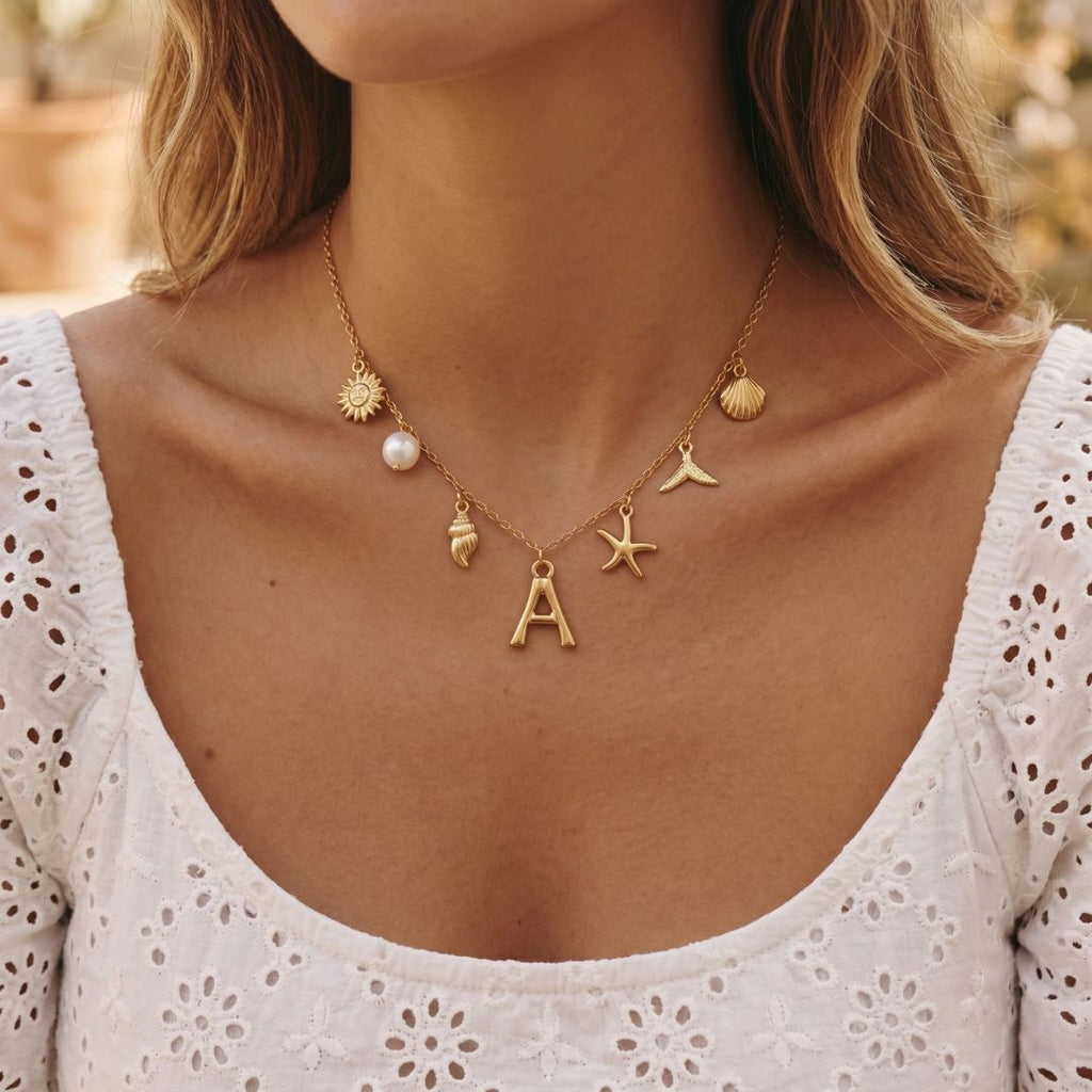 Collar Inicial con Concha