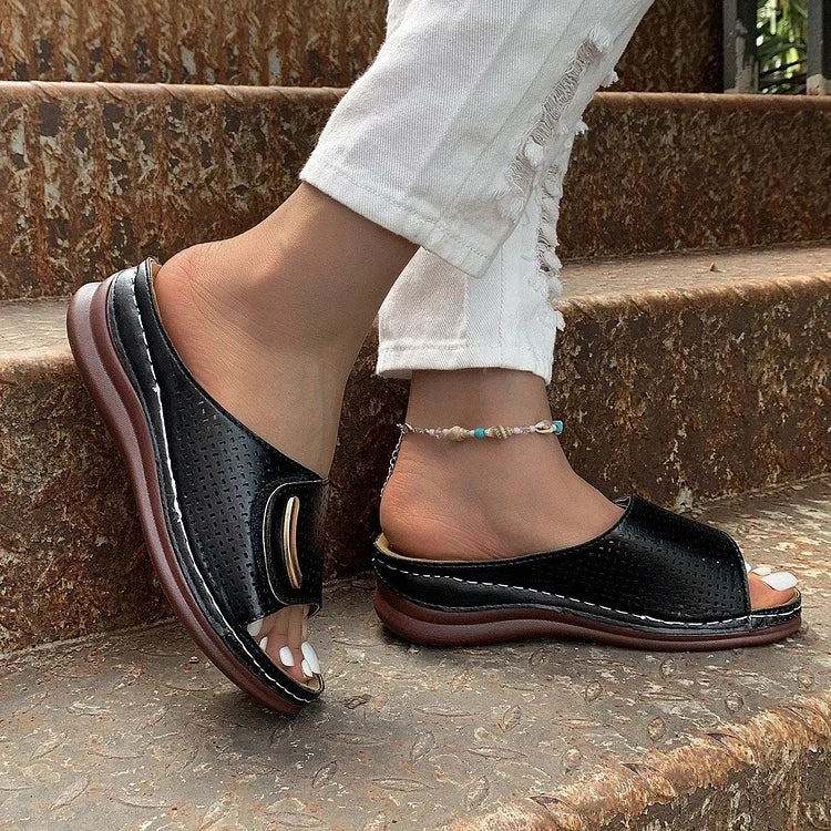 Sandales Urbaines Élégantes Joanna en Cuir Raffiné - Maison Claire et Sylvie