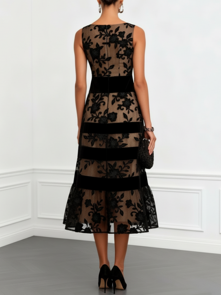 Vestido Midi Negro Línea A con Flores en Malla