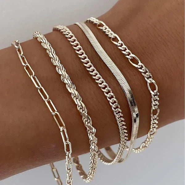 Set de 5 Pulseras en Oro