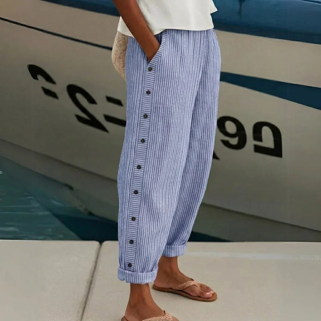 CAITLIN |PANTALÓN A RAYAS CON BOTONES ELEGANTES