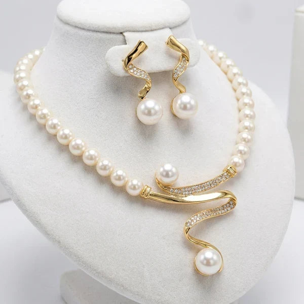 Set Collar y Pendientes con Perlas Naturales