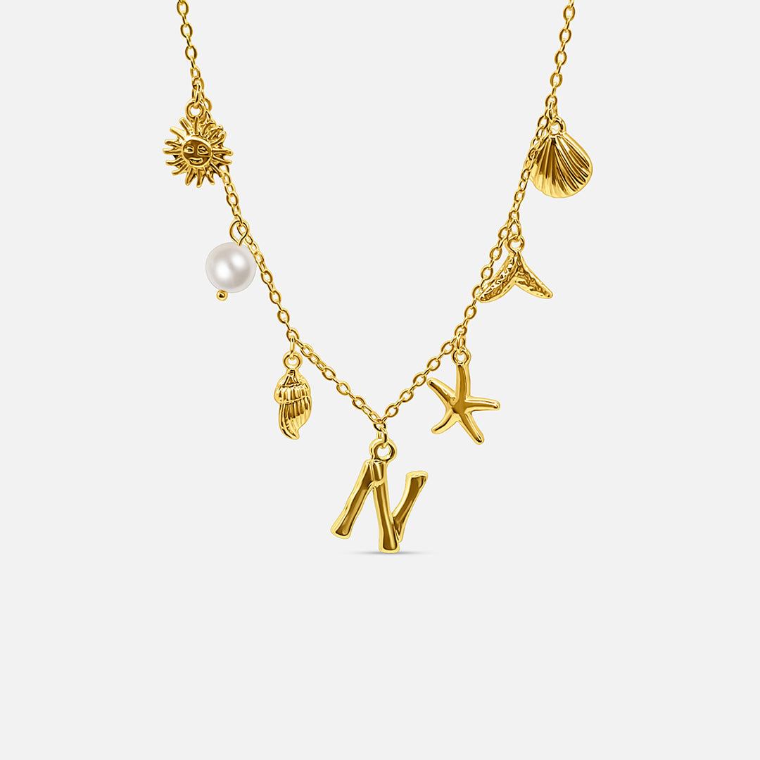 Collar Inicial con Concha