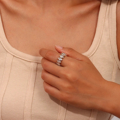 Anillo Hojas Genevieve