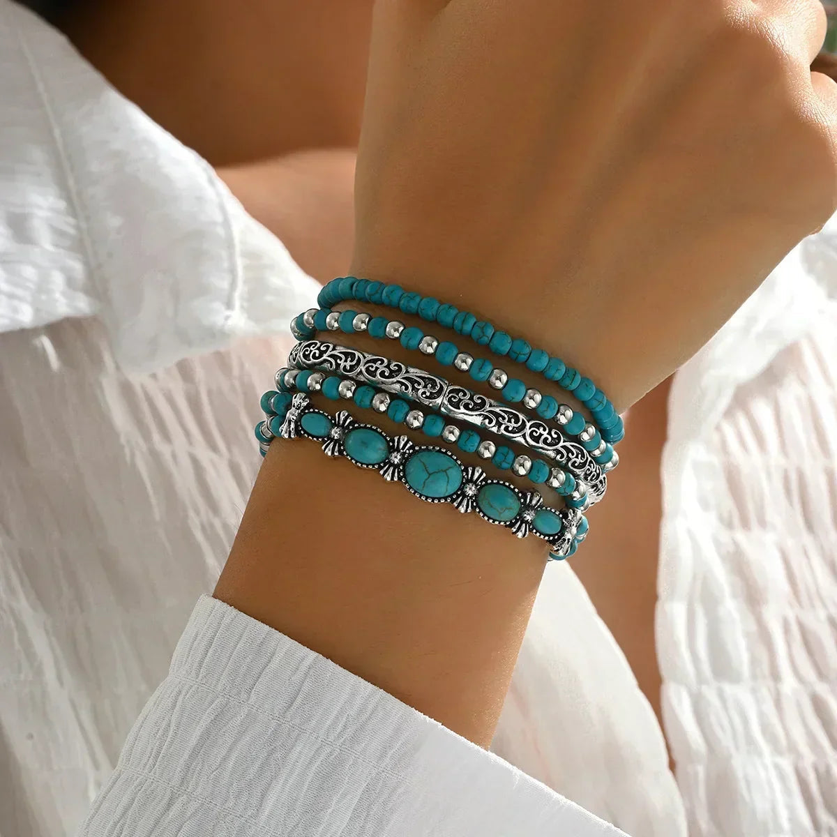 Set di braccialetti boho con perle turchesi