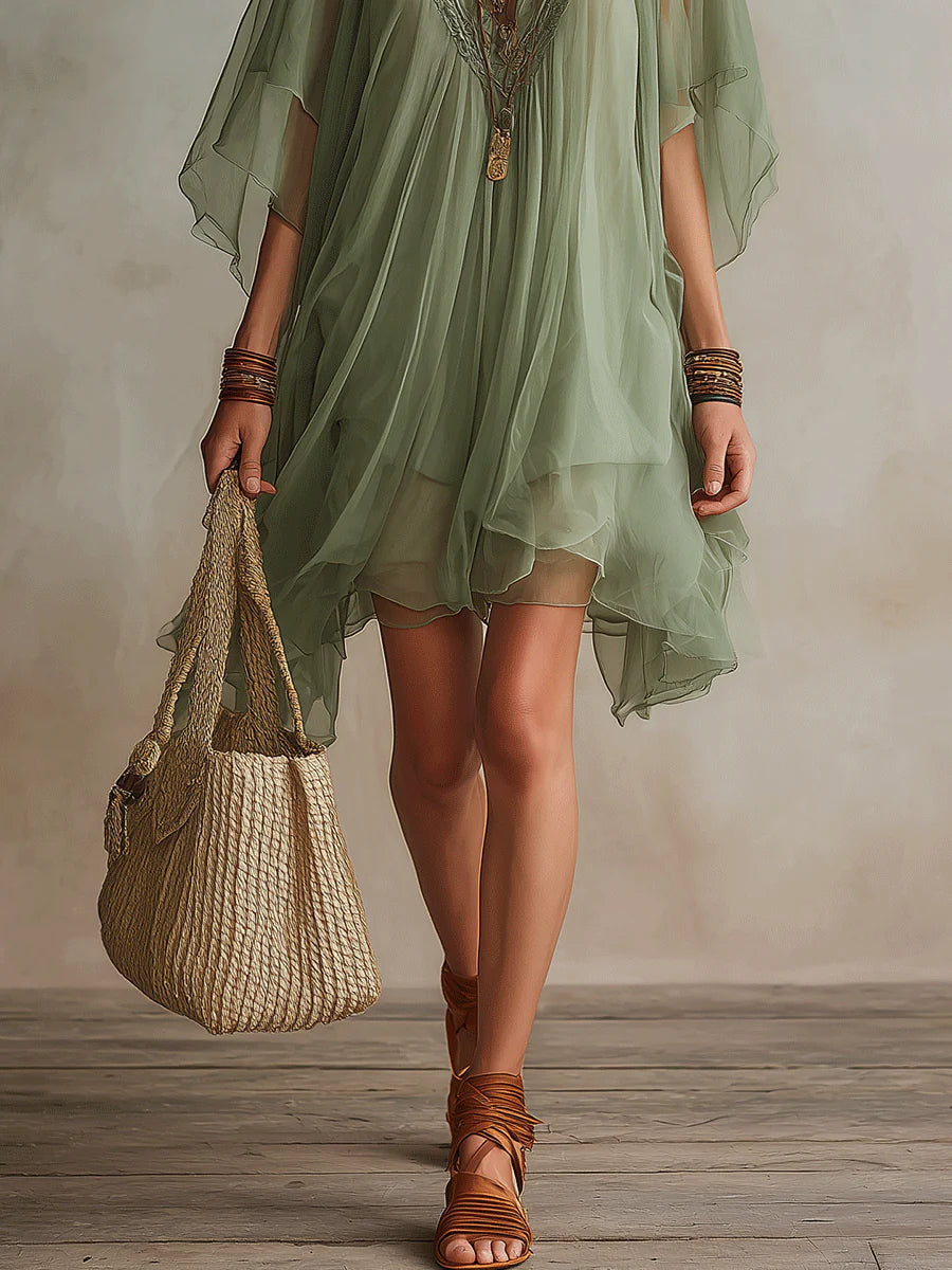 Vestido Mini Verde Fluido en Chiffon con Escote en V
