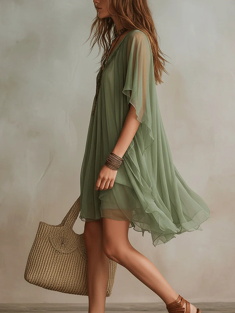 Vestido Mini Verde Fluido en Chiffon con Escote en V