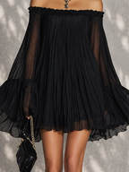 Océane | Vestido mini negro de gasa con mangas campana y hombros descubiertos