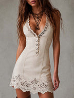 Gabrielle | Vestido mini beige de encaje calado con escote en V