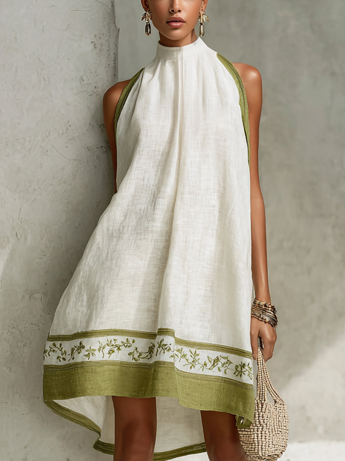 Agathe | Vestido trapecio blanco y verde oliva de flores