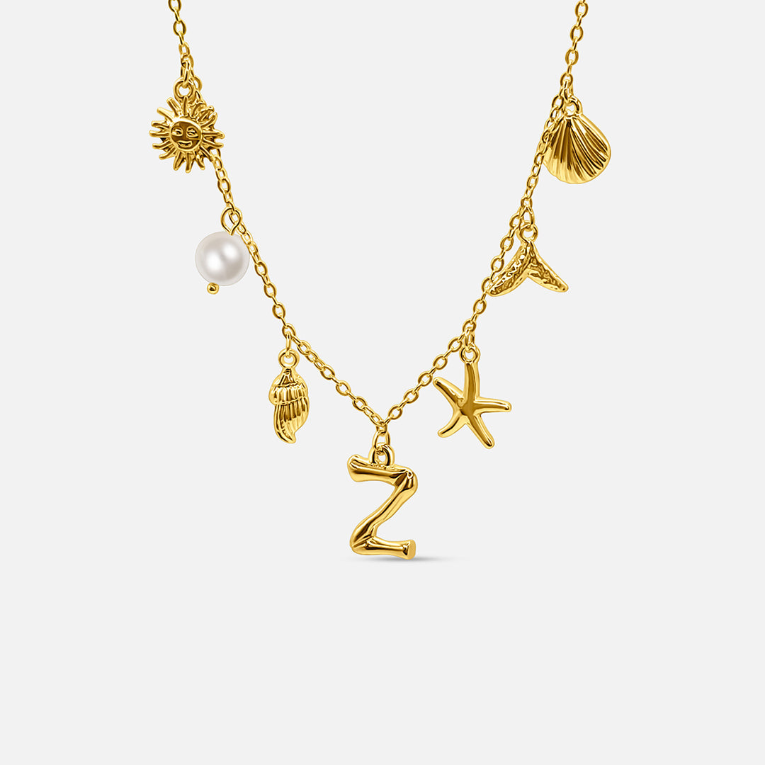 Collar Inicial con Concha