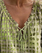 Lena | Blusa de lunares con cordón
