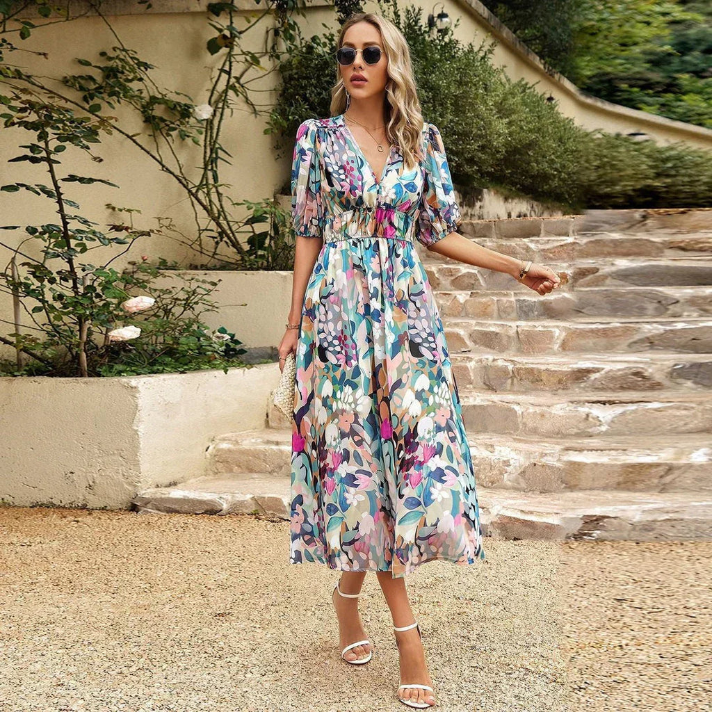Orina | Vestido elegante con escote en V