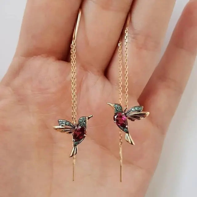 Pendientes de Alambre con Colibrí en Oro y Cristales